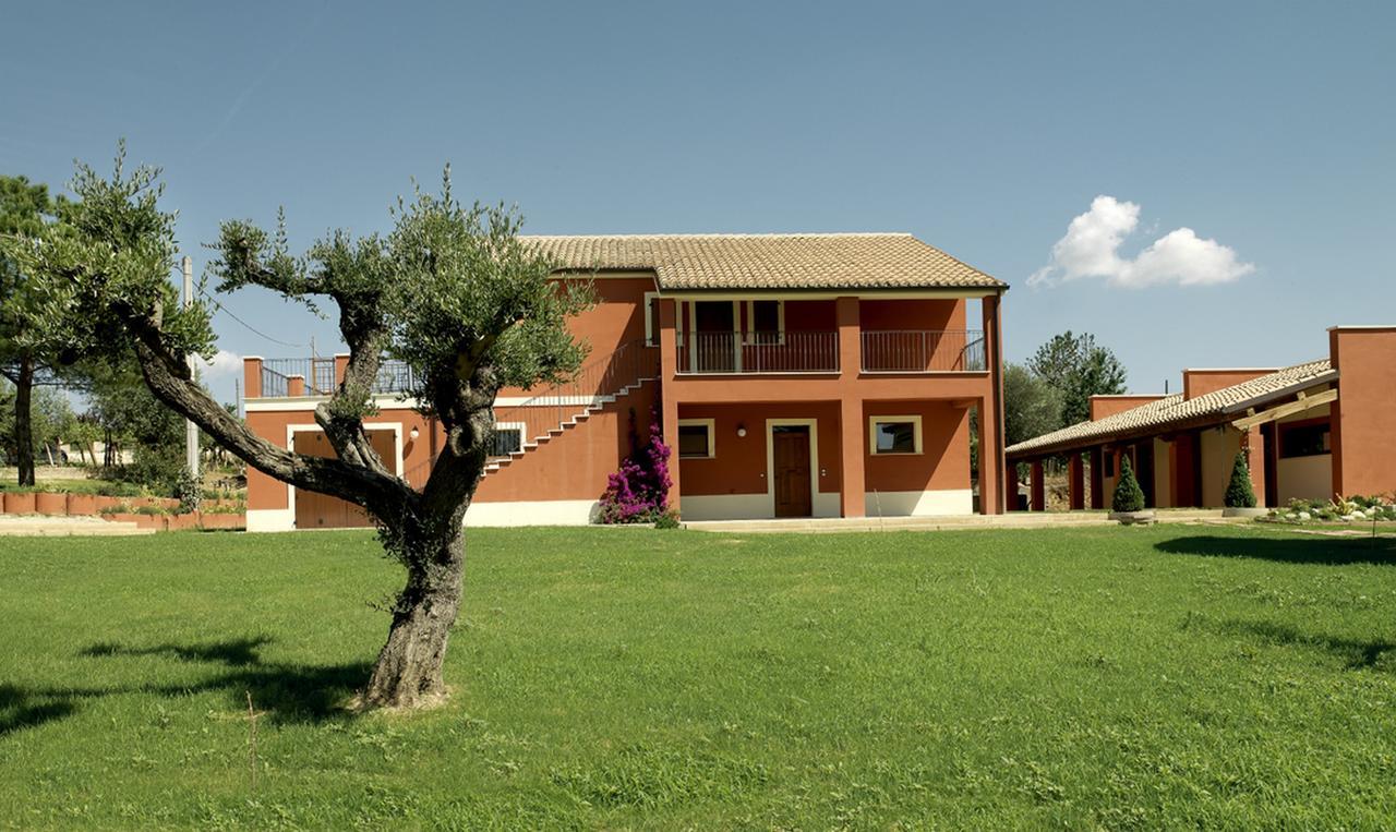 Contado San Lorenzo B&B And Wine Castilenti Eksteriør bilde